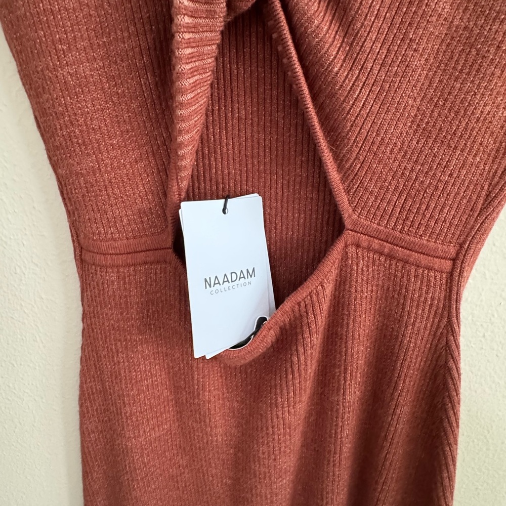 NWT NAADAM Ribbed Reversible Twist Midi Dress in Brick Medium - Picture 3 of 6